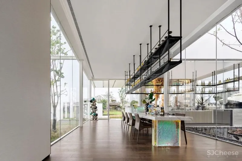 CLV - 金地:穿越四维盒子,品味生活甜与涩