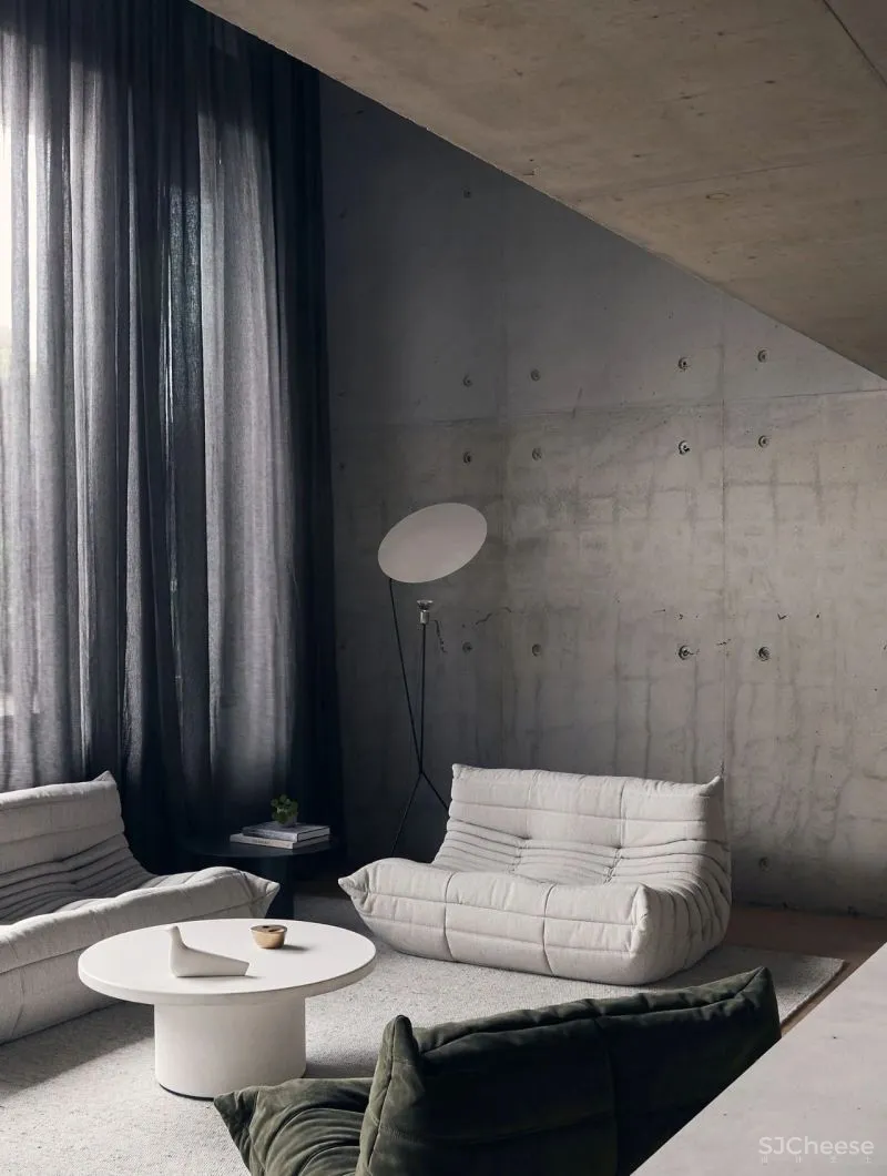 天然去雕饰的工业风 loft,混凝土也能如此高级!