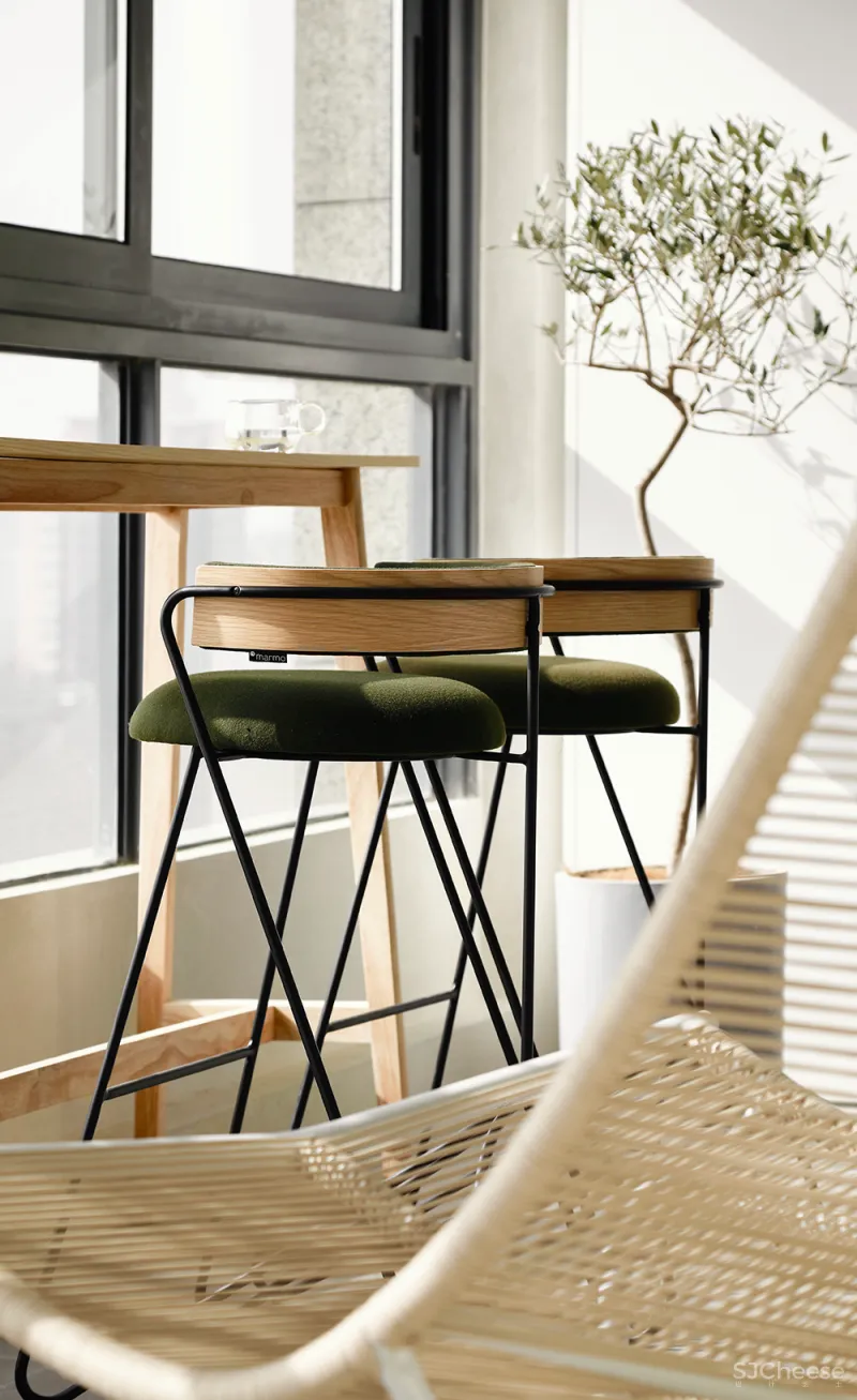 王璠:188㎡简约大平层,温暖的动漫之家!