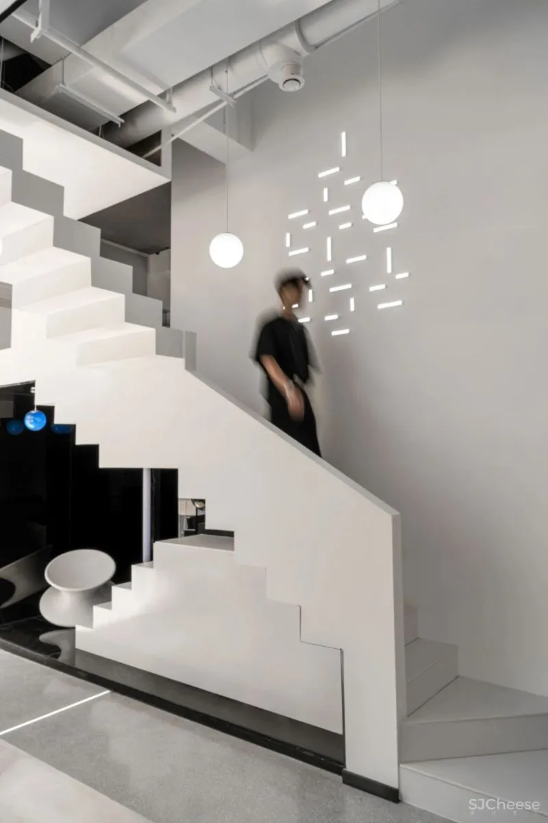 埃舍尔与球,美学沙龙 宁工设计