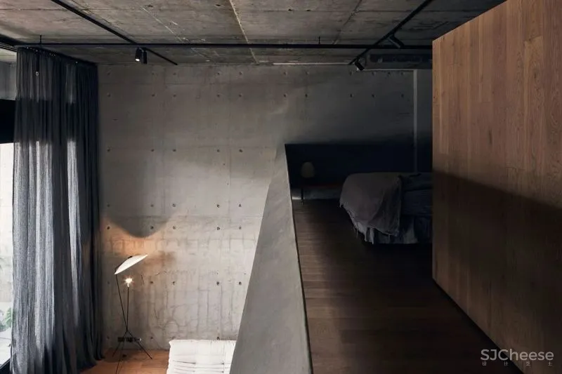 天然去雕饰的工业风 loft,混凝土也能如此高级!