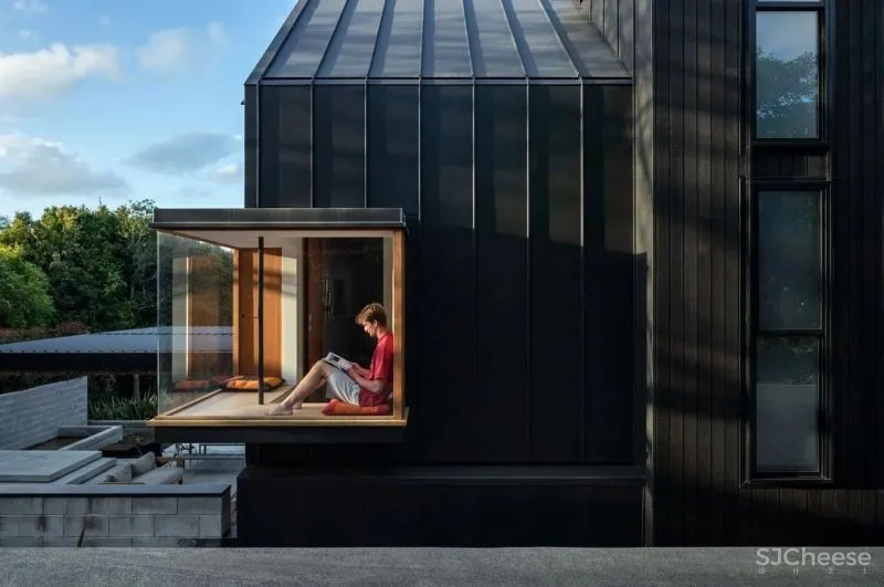 建筑师的家,不装窗帘用条木,将自然“框”进家里