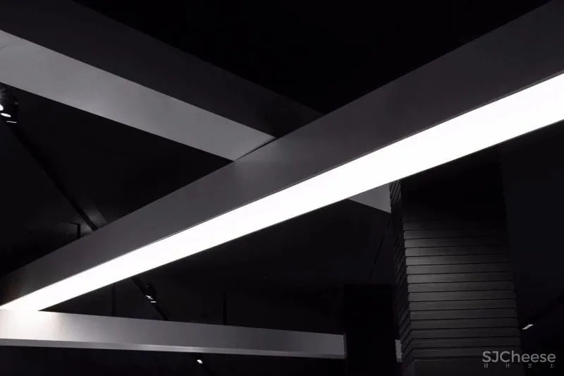 电影世界的黑白印象 MOC DESIGN