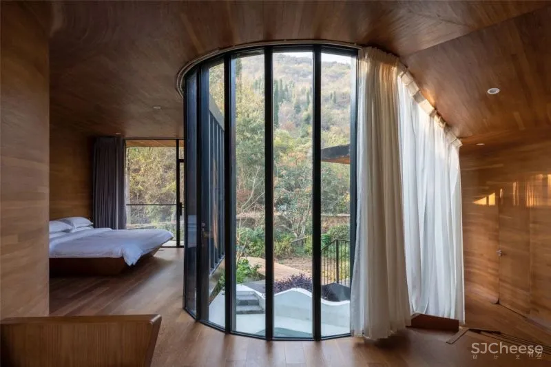 新作 四个隐于山林的温泉小屋