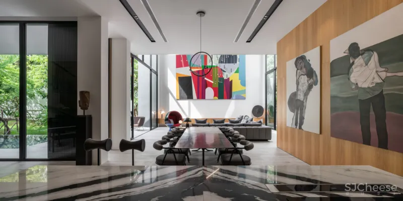 950㎡ 双层别墅,用光影做最美的装饰