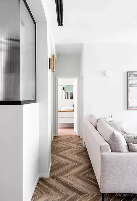 一座60平米的老屋翻新,不仅明媚灵动,还用上了近期大火的各种玻璃!