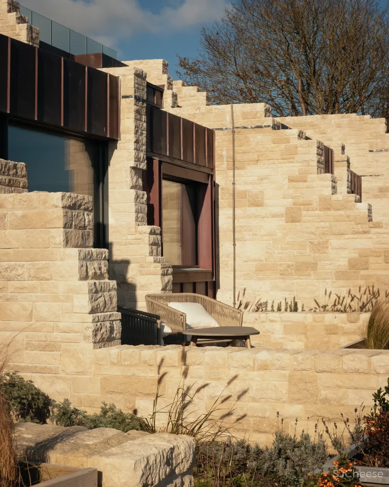 “生长”于波特兰岛悬崖峭壁上的度假酒店