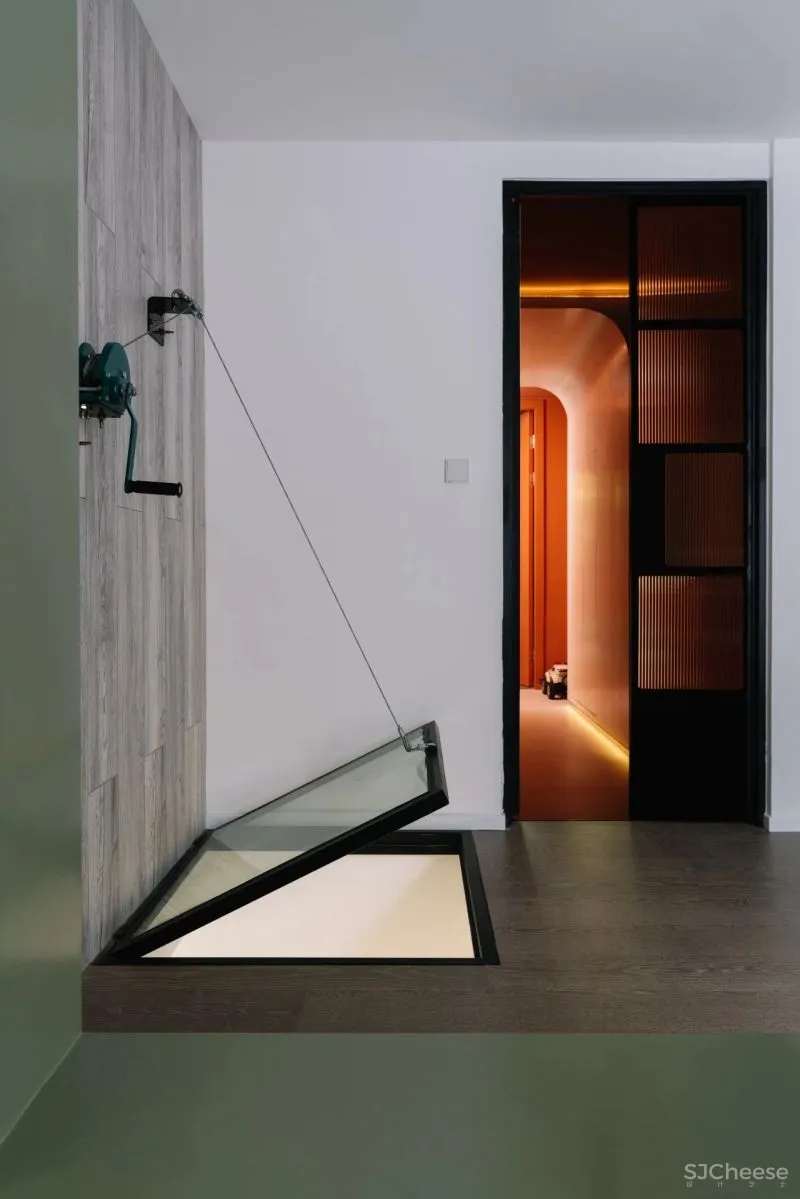 重庆鬼才设计师,教科书级别改造,地窖变身阳光房