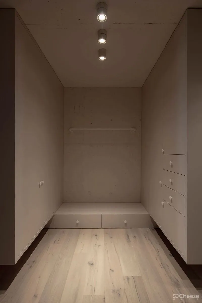 看一下Porotherm44多孔砖在这间94平米住宅中的“疯狂”使用！