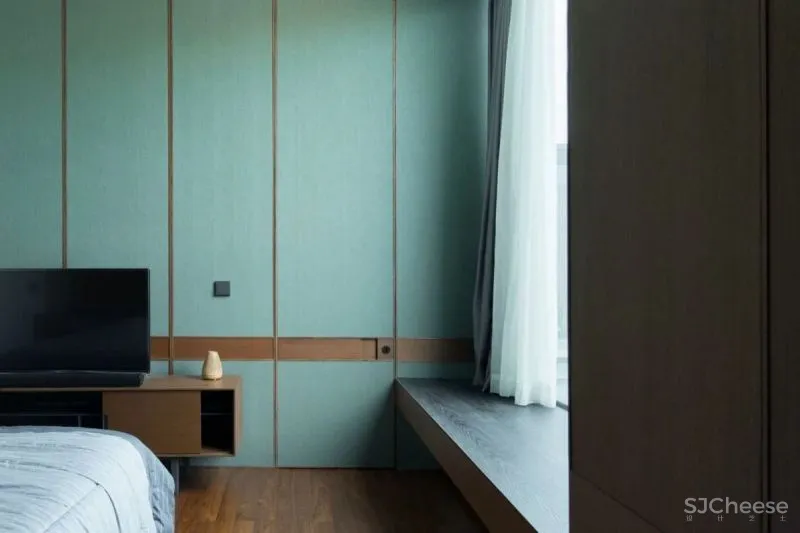 Serene Timber Screen House in Jakarta