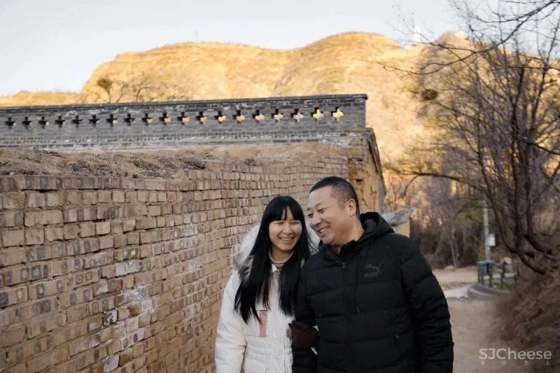 河南夫妻分居20年,改造出极致婚房:住窑洞、泡温泉