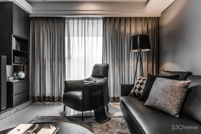 比高级灰更酷的是高级黑