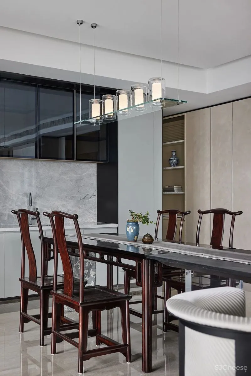 鸿艺源 深圳新天鹅堡 270m² 大平层设计,匿大美于无形,藏万象于天成!