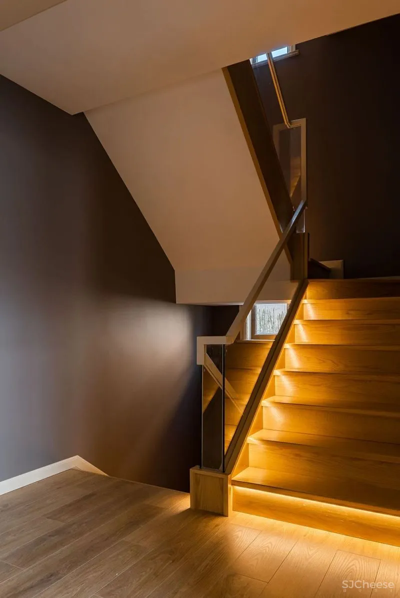 680m²别墅设计，魔幻迪厅的雅致蜕变秀 陈尹周「星作」