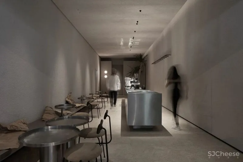 大地色极简别墅，不一样的格调