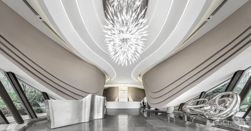 CLV赛拉维 首创成都禧瑞光华,曲线属于上帝 !