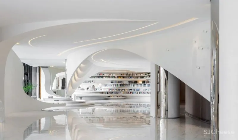 刘荣禄 中融蓝城·Co.C生活艺术馆,穿行宇宙的星际航母