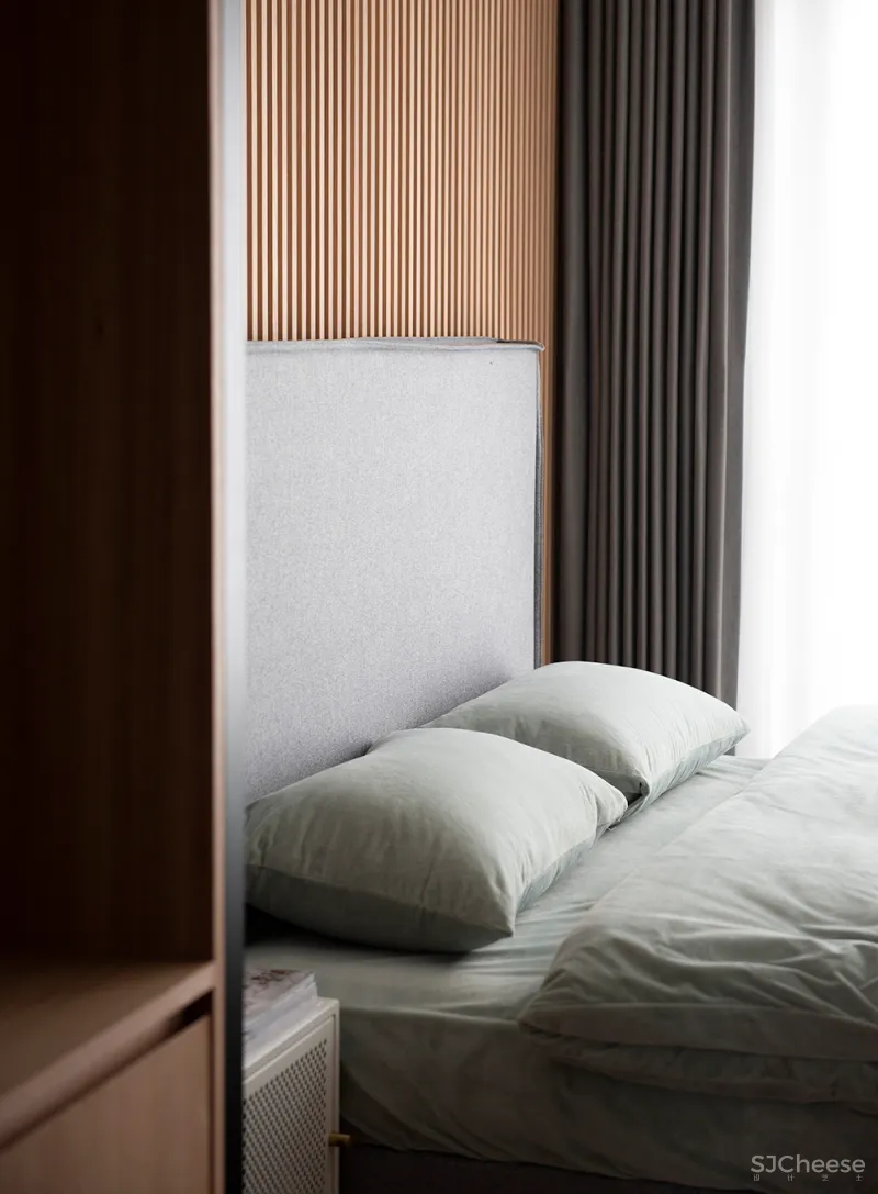 220㎡顶楼复式,精致木质感,舒适而自然!