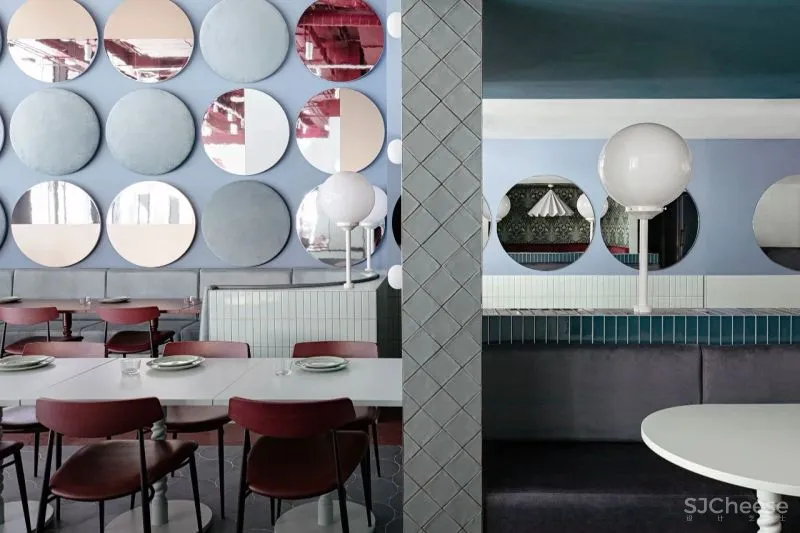 欢乐玩偶屋一样的餐厅，都柏林