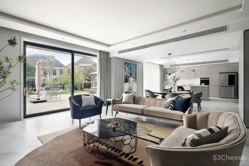 余颢凌：650㎡私人别墅，空间之境，与自然为邻！