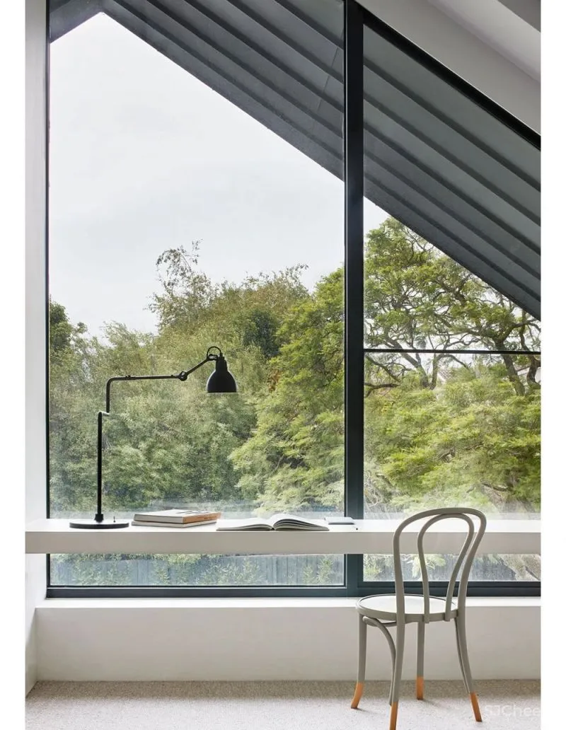 A Contemporary Renovation That Revives Forgotten Spaces