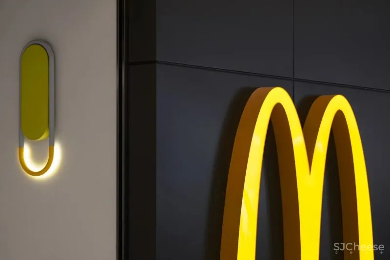 梁志天新作 麦当劳CUBE旗舰店