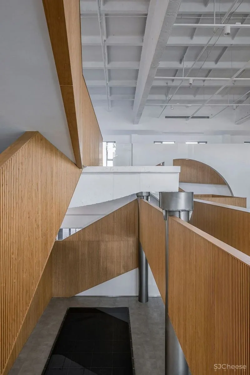 办公空间:百得利集团总部 TEMP