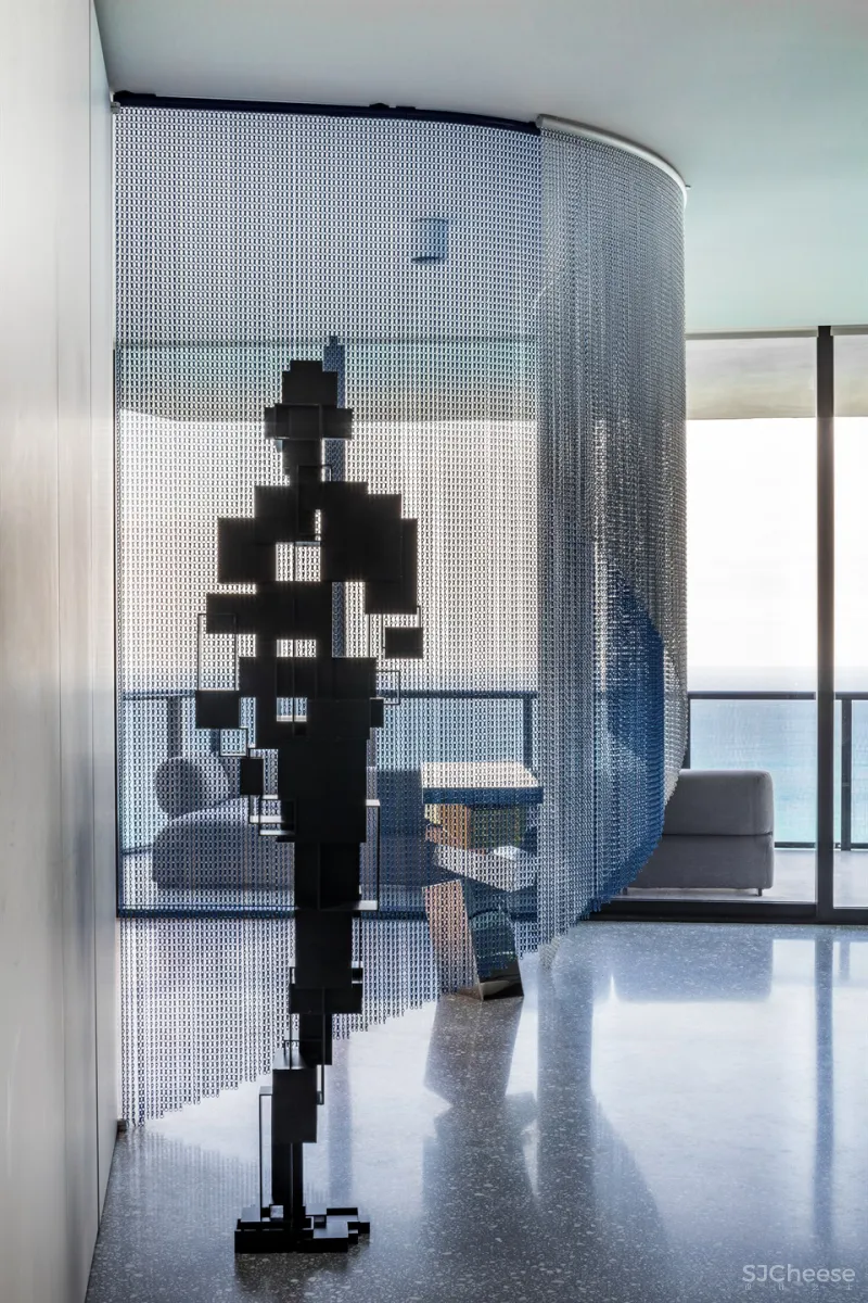 保时捷1000多平海景房，一家三口住，太奢侈了！