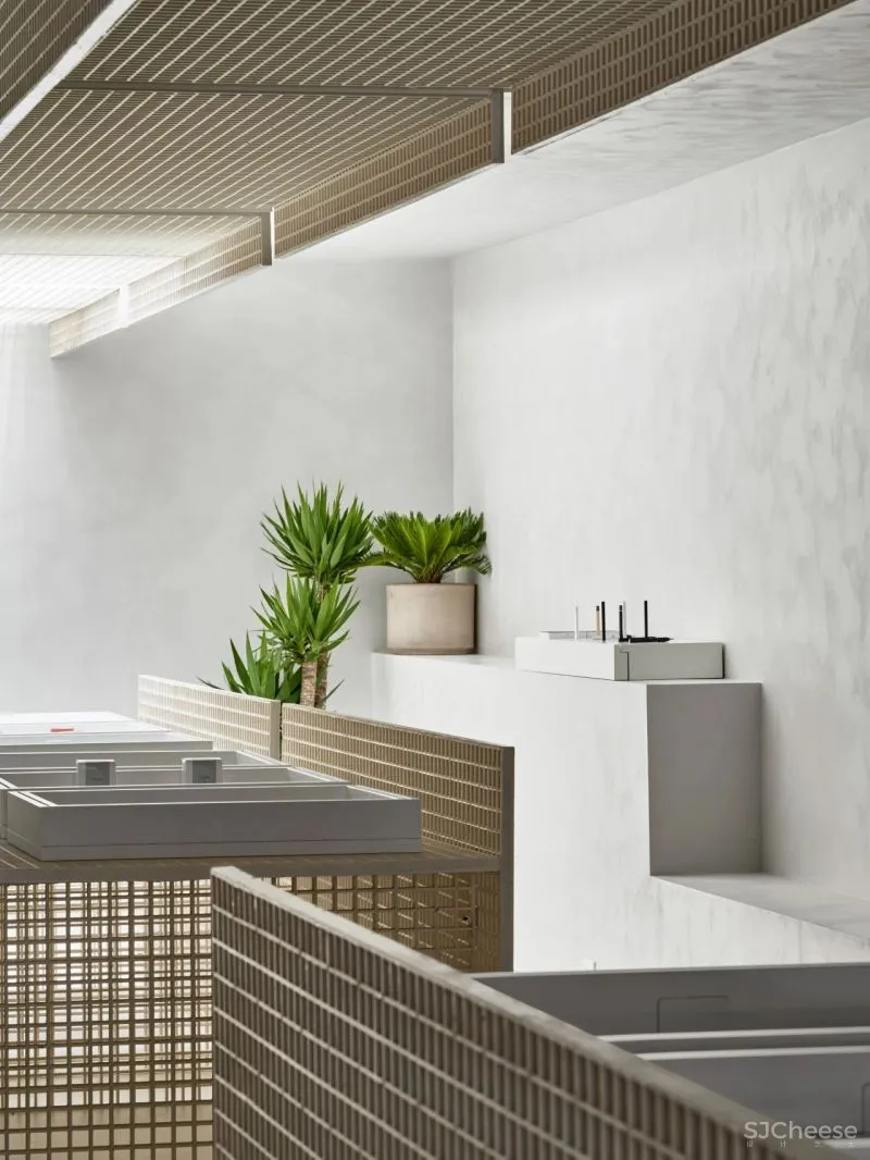 Pharmacy 一场沉浸式艺术零售之旅