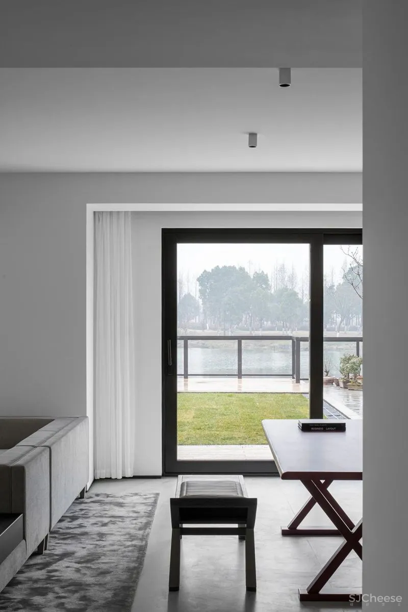 上海亦鉴设计 刘宏 760m² 极简别墅,精神走向自由!