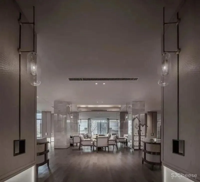 CCD郑忠力作绿地·嵩山小镇营销中心