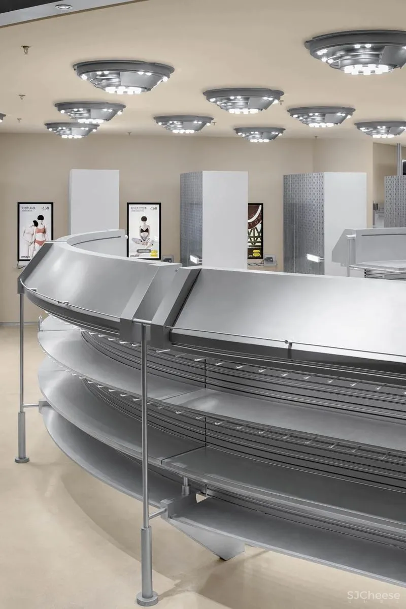 Some Thoughts 李京泽 蕉内深圳概念店,探索机械美学装置的趣味性