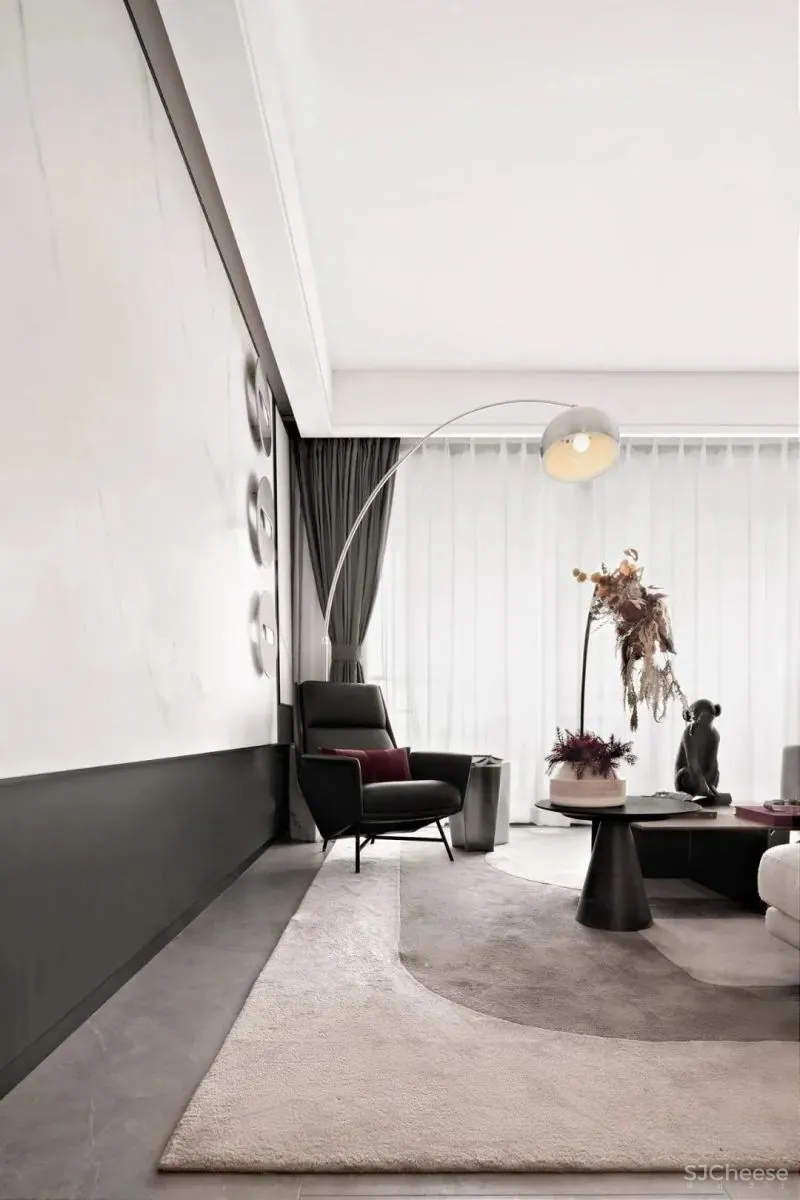 浅色灰调 木饰面,打造152㎡都市未来感家宅 库玛设计