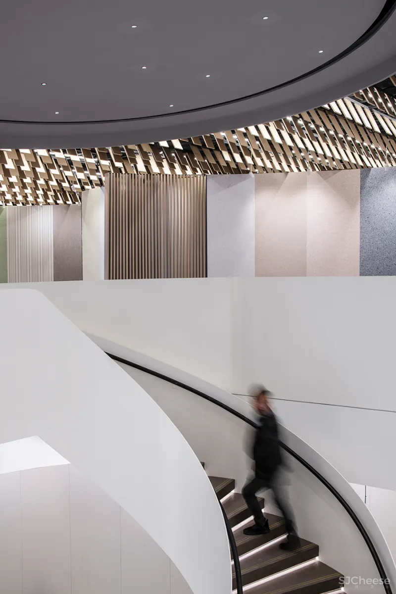 谢天 • 天梯景观|出繁入简,化情与理