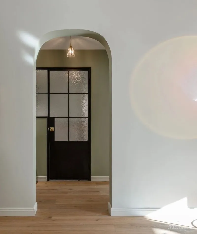 强烈安利超美中古风!83㎡两室改三室,安放三代五口人,收纳真心强大!