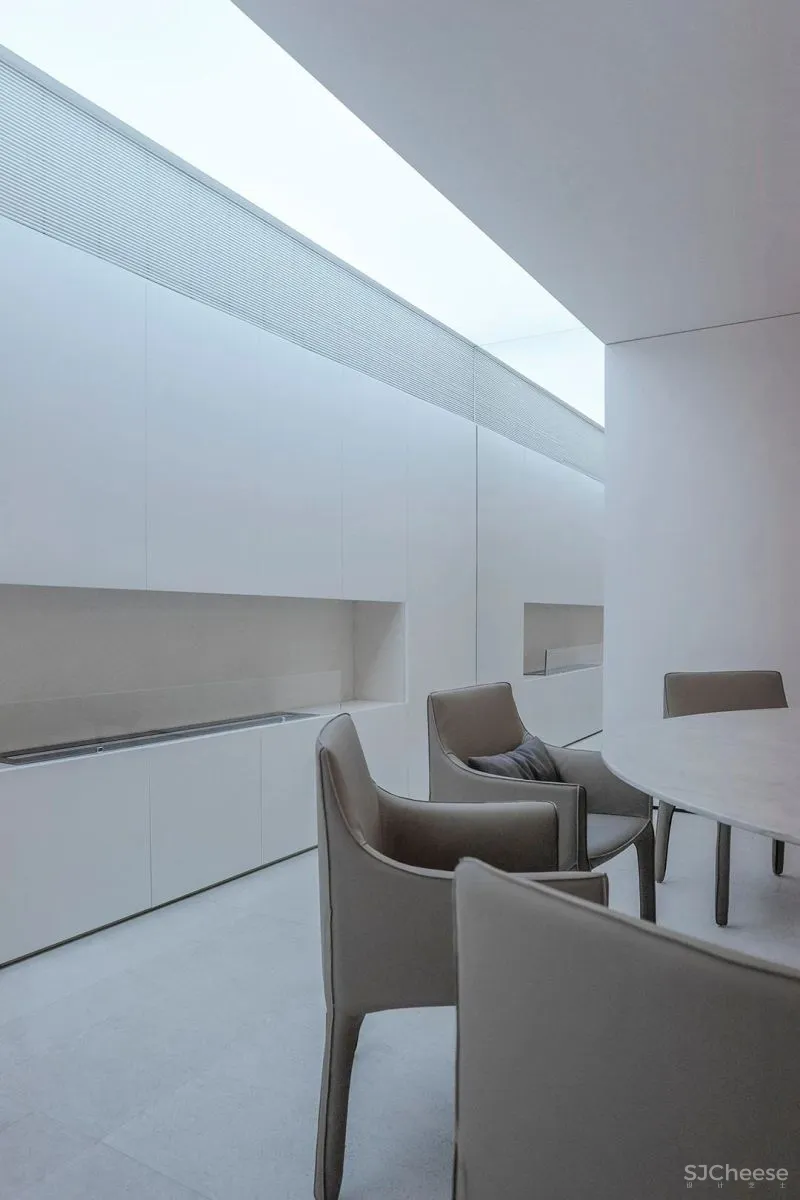 SETONE DESIGN 极简白，破坏与重构