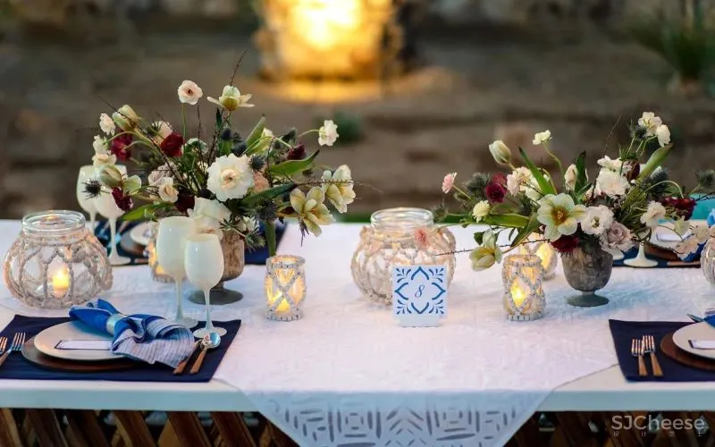 蒙太奇洛斯卡沃斯酒店