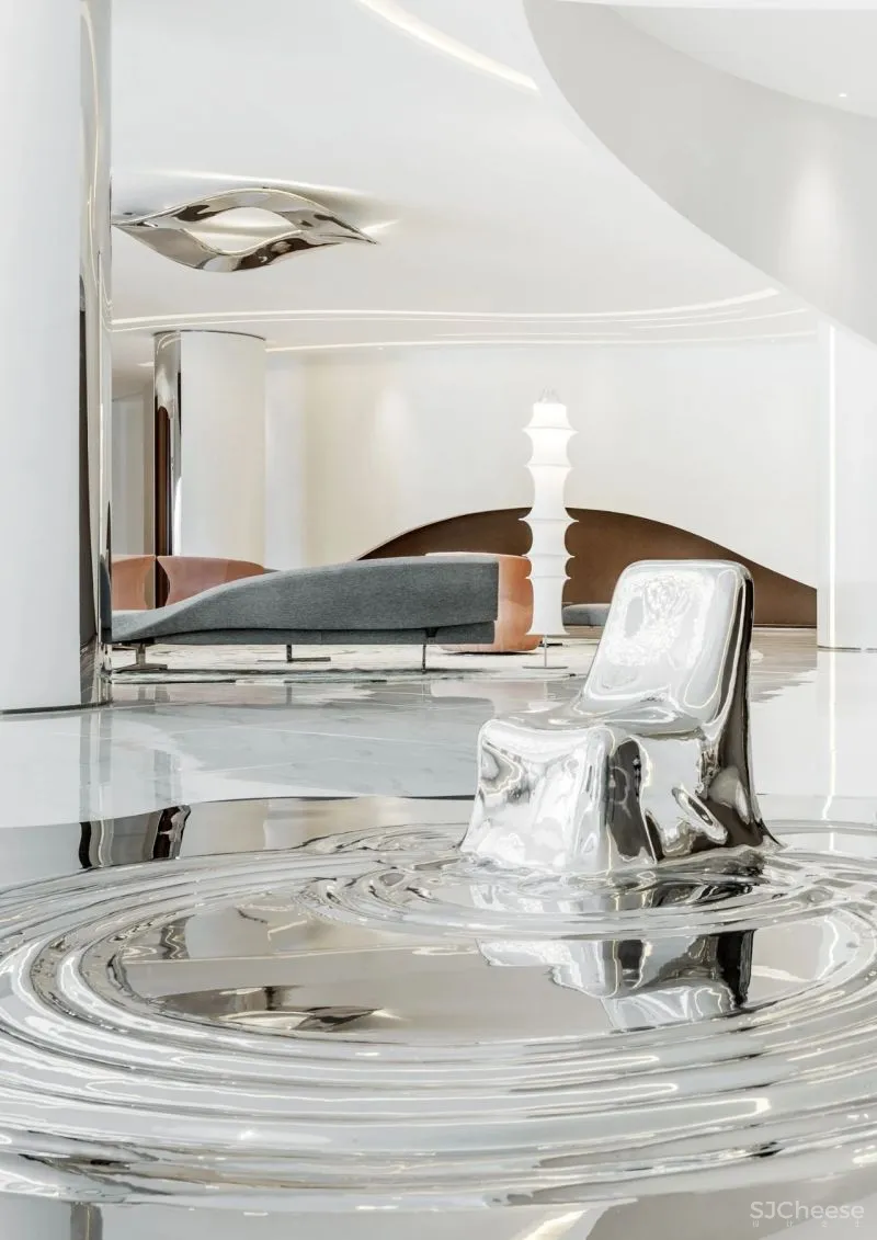 刘荣禄新作|生活艺术馆 「穿行宇宙的星际航母」