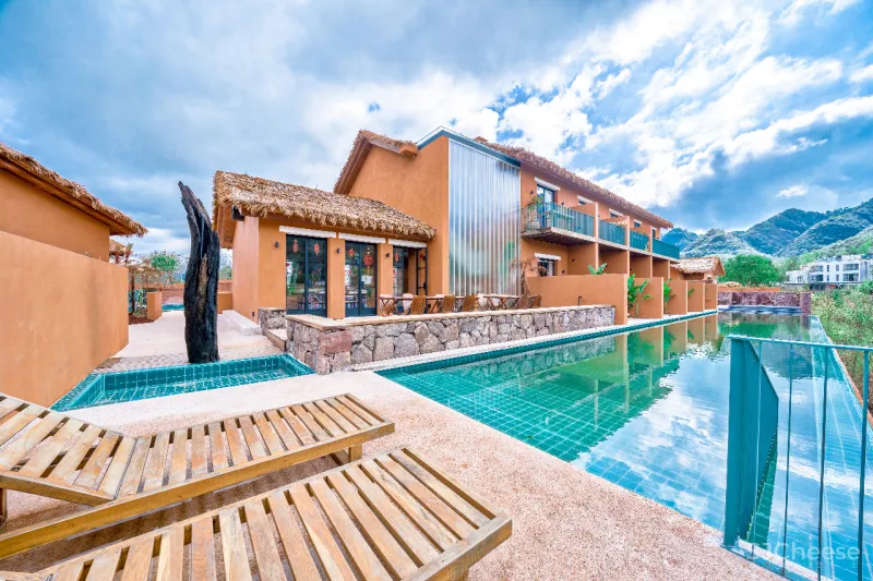 独家首发!江浙沪超野奢摩洛哥风情民宿,面朝湖泊坐拥田园,开业就吸引爆火综艺来录制!