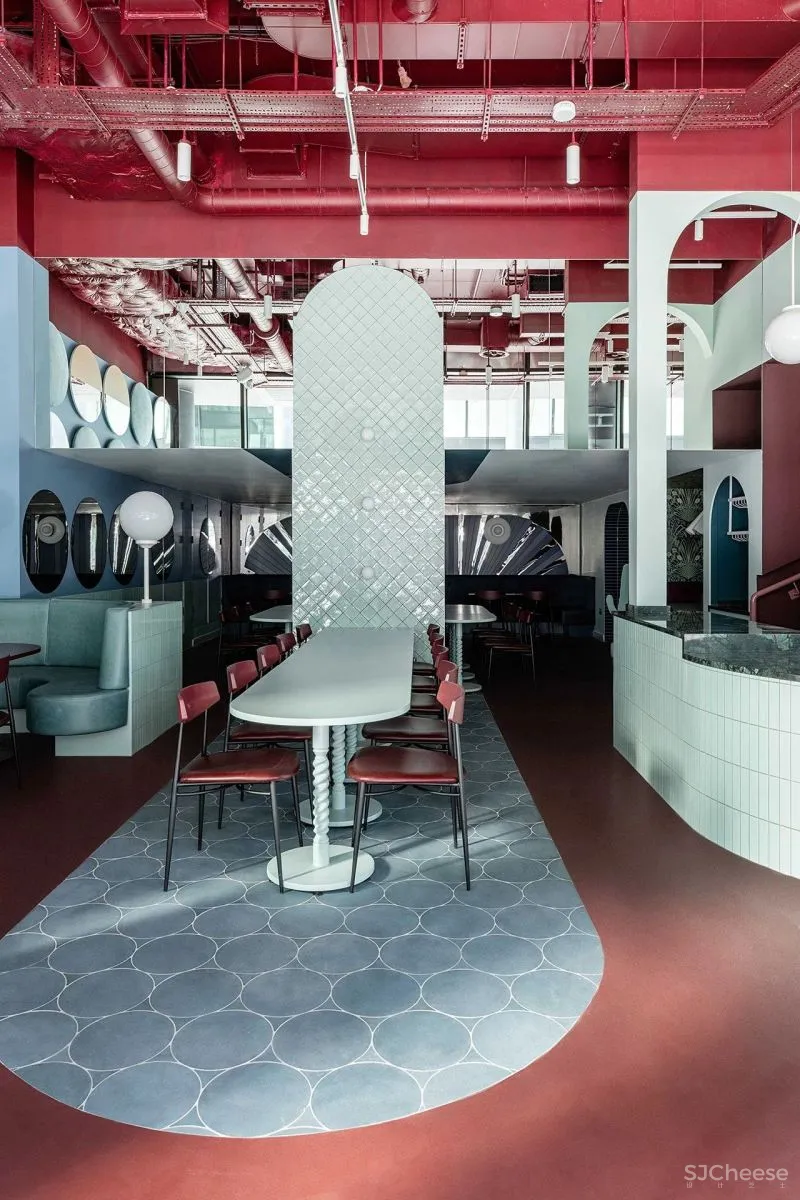 欢乐玩偶屋一样的餐厅，都柏林