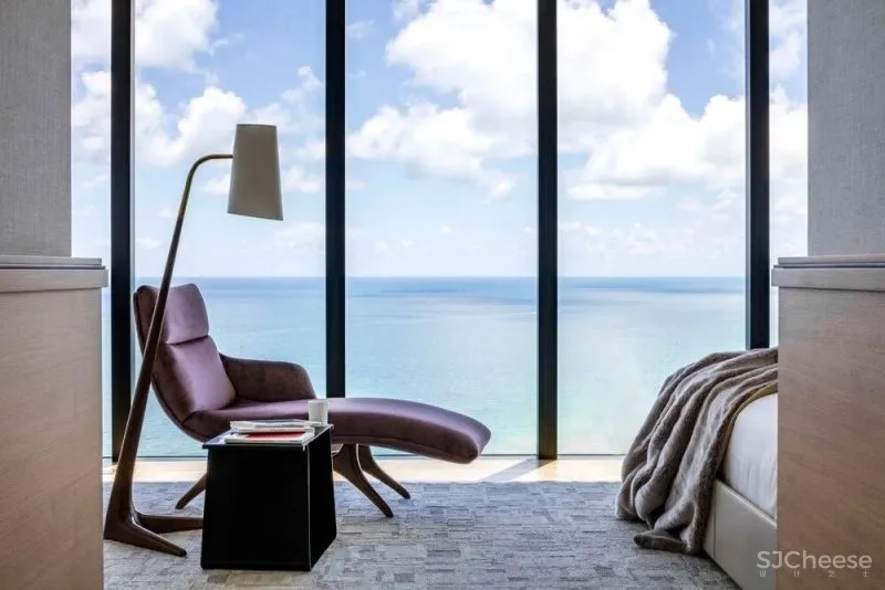 保时捷1000多平海景房，一家三口住，太奢侈了！