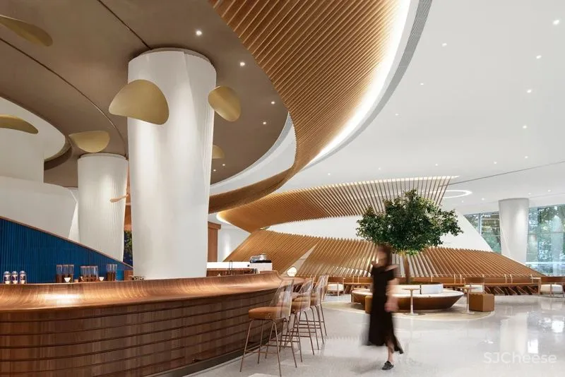 打造出令人充满探索欲的游逛空间体验