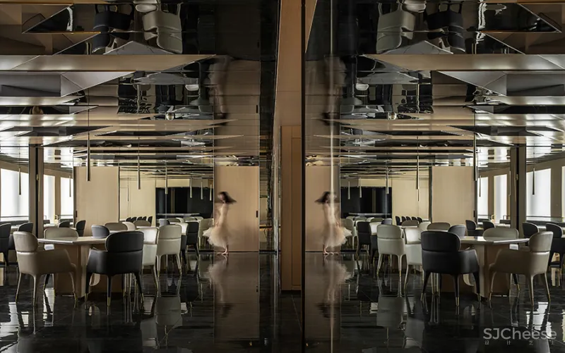 刘万彬 • 云游|云升月起,倦鸟归,梦境生