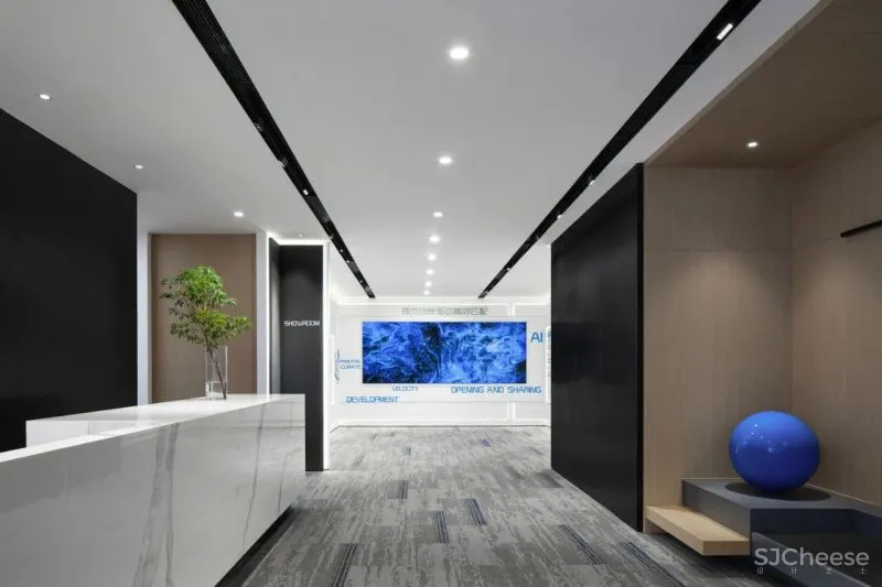 知白设计 × 餐盟严选:盒中绿意,21棵树的办公空间