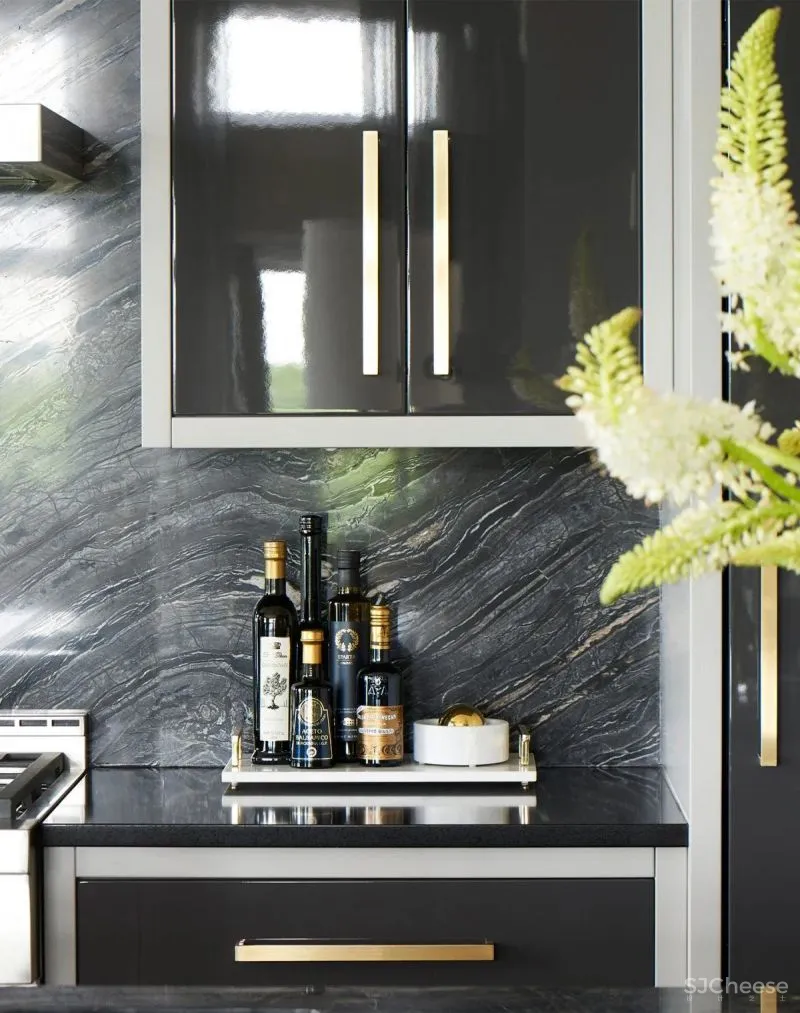 Atmosphere-融合了传统与现代风格的加拿大“风格之王”