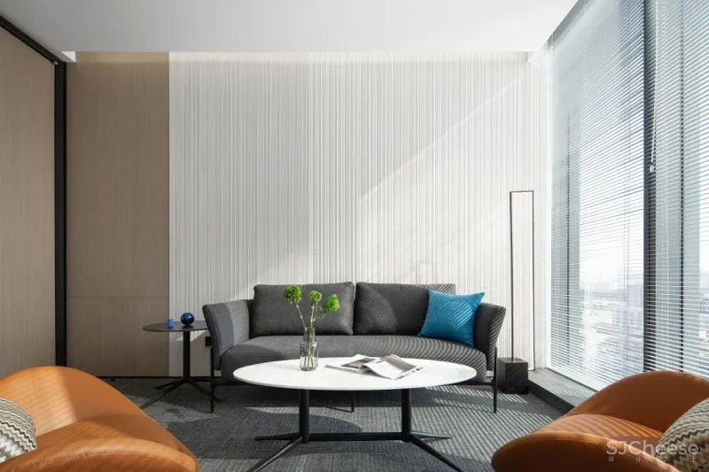 知白设计 × 餐盟严选:盒中绿意,21棵树的办公空间