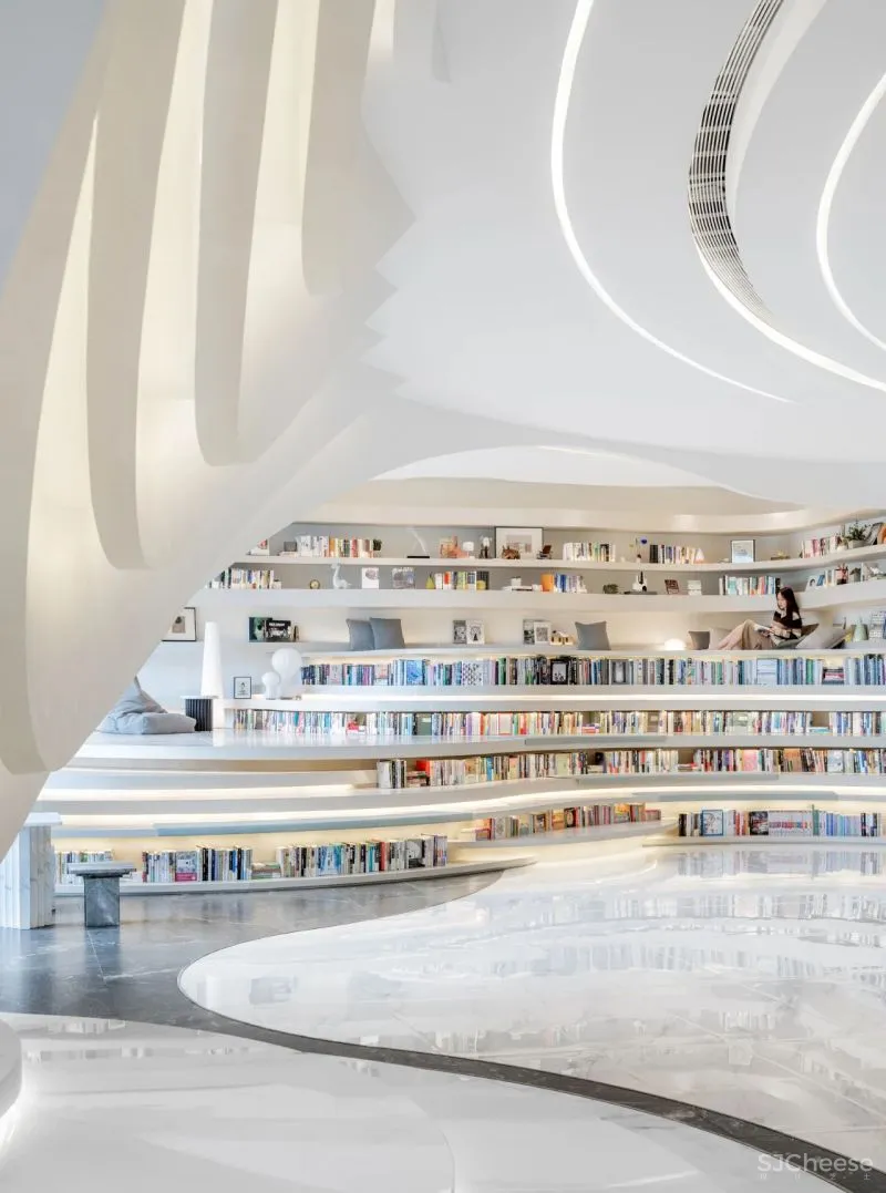 刘荣禄新作|生活艺术馆 「穿行宇宙的星际航母」