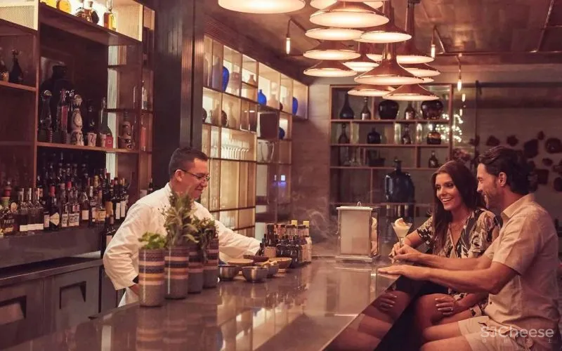 蒙太奇洛斯卡沃斯酒店