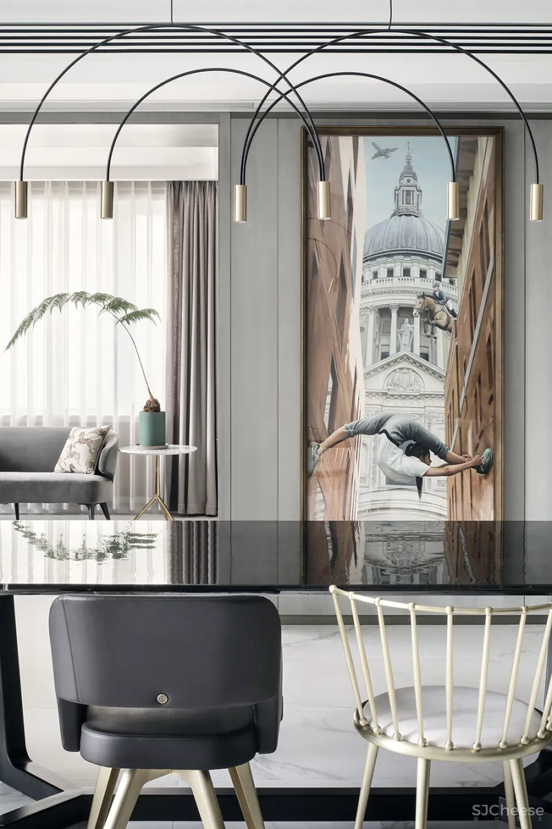 余颢凌：650㎡私人别墅，空间之境，与自然为邻！