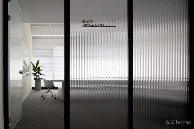 無一内建筑 × 办公空间:所有物件都是时间线上的一瞬